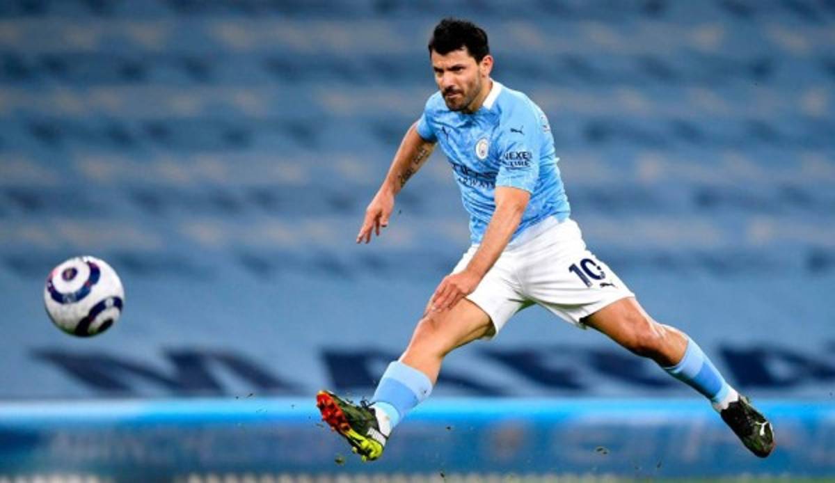 Con los fichajes y el nuevo DT de 33 años: el potente 11 de Laporta para la temporada 2021-22