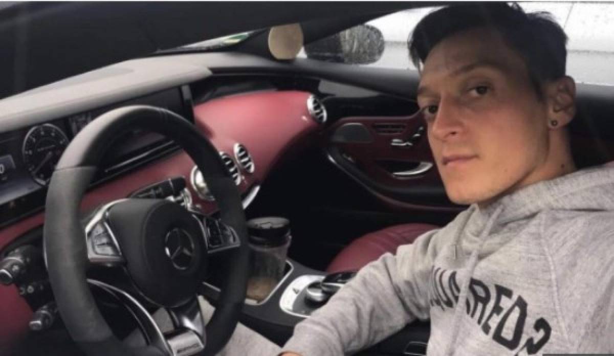 Así es la millonaria vida de Mesut Özil pese a ser marginado en el Arsenal: Autos y su mansión