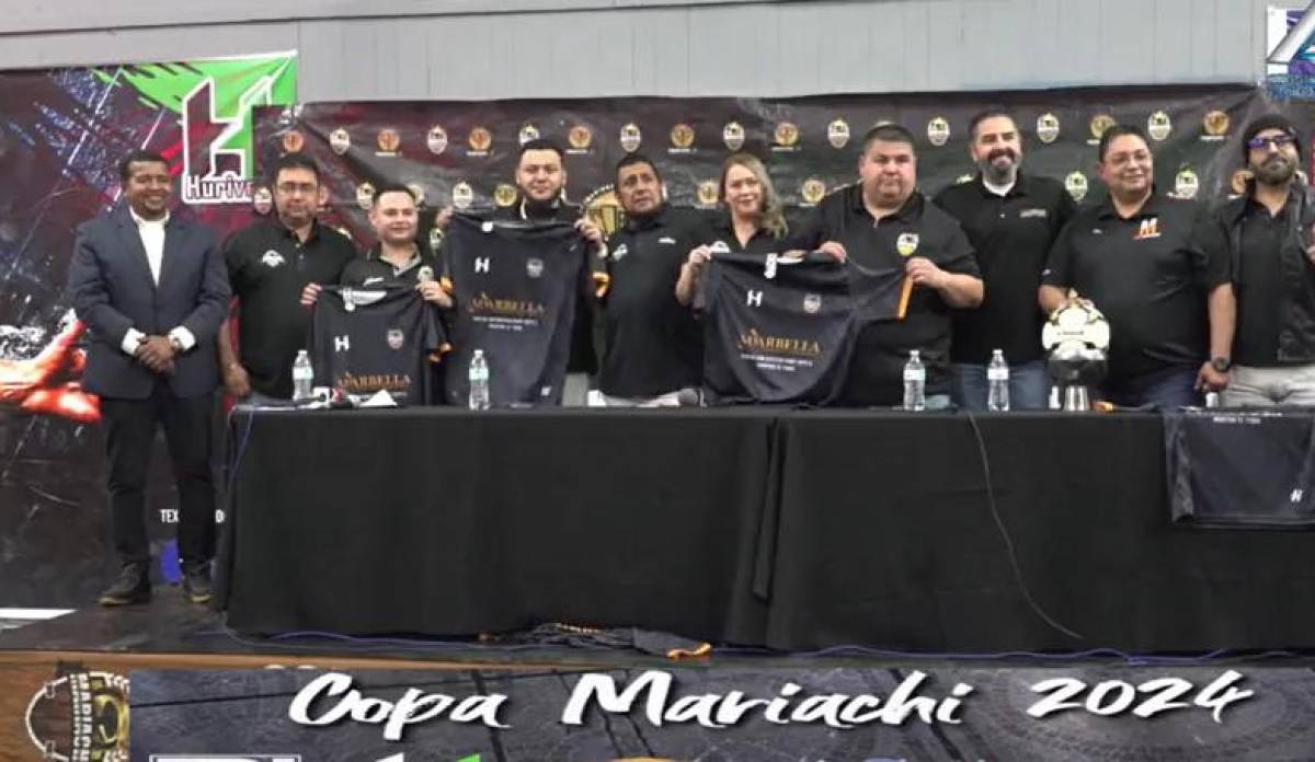 Julio Roa y todo su equipo de trabajo que hace posible la Copa Mariachia año tras año.