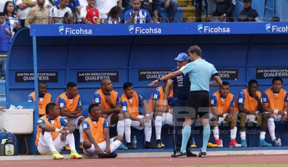 NO VISTE EN TV: La revisión a Costly y aquí vieron el juego Elis y Maynor