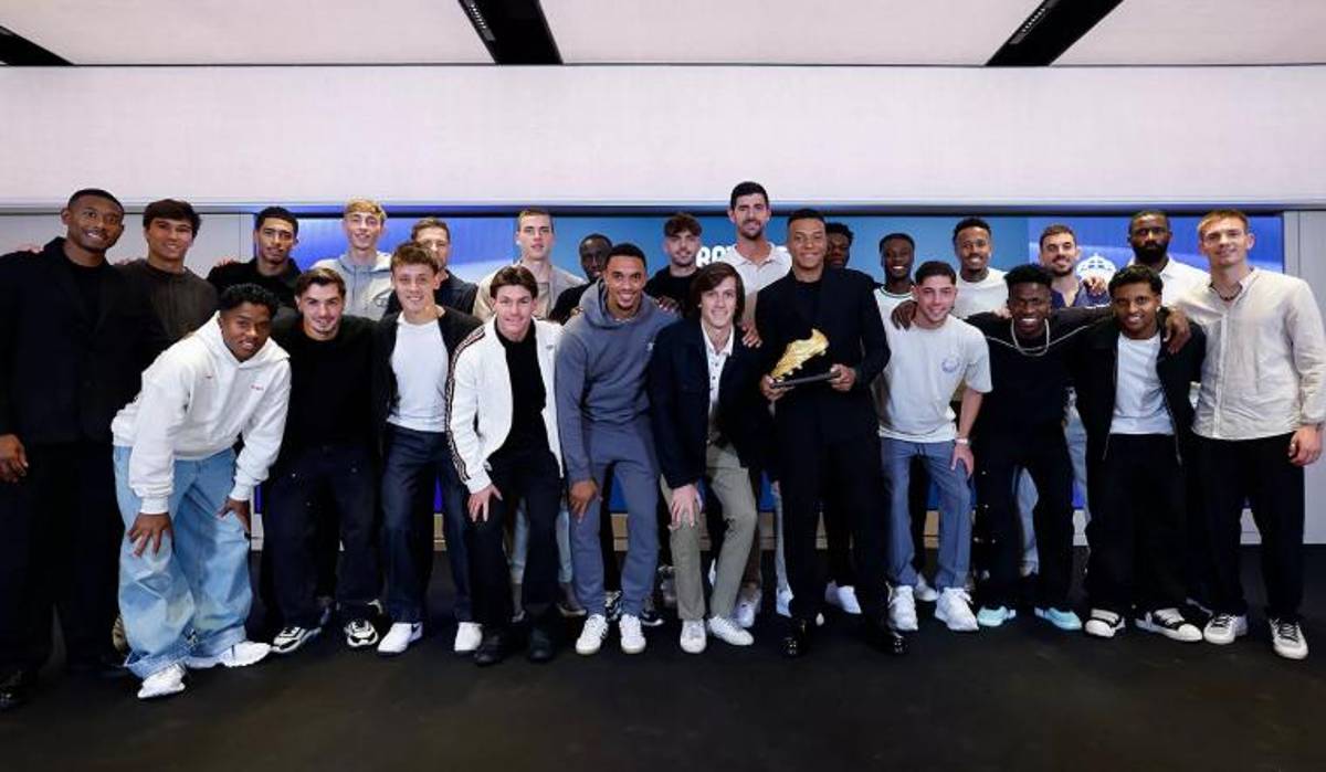 Mbappé recibió la Bota de Oro: lo que dijo tras ganar el premio, quiénes lo acompañaron y el mensaje de Sergio Ramos