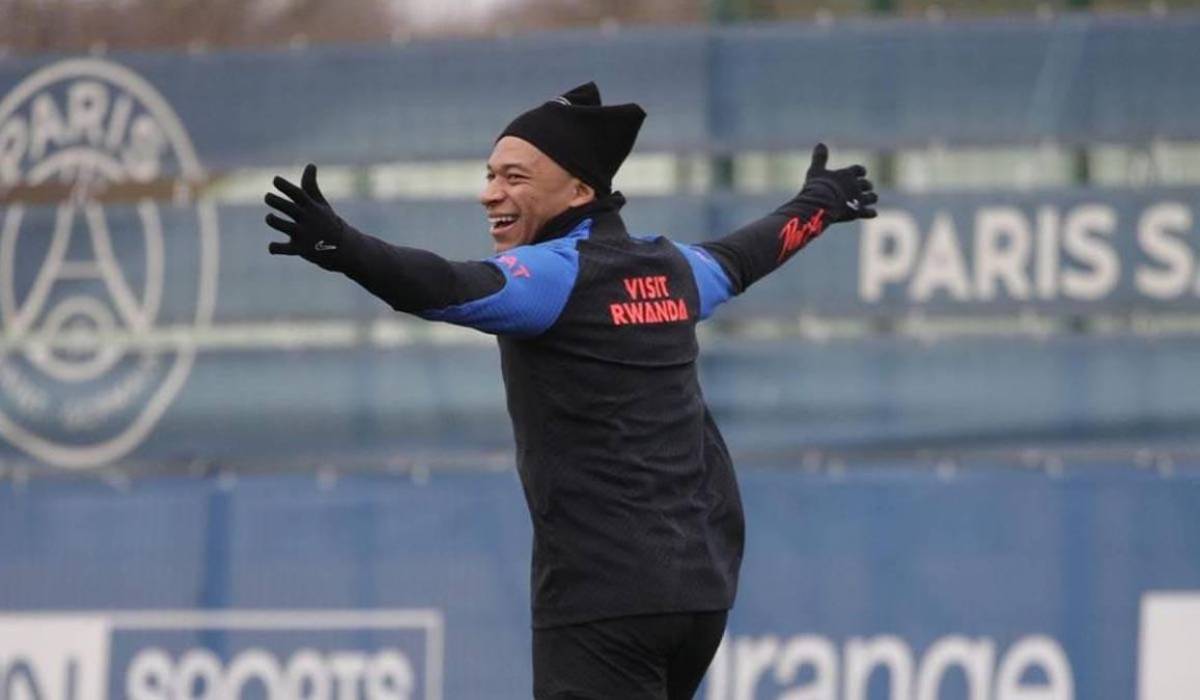 Mbappé cobrará la cláusula de fidelidad y la dura amenaza que recibió del PSG que lo acerca al Real Madrid