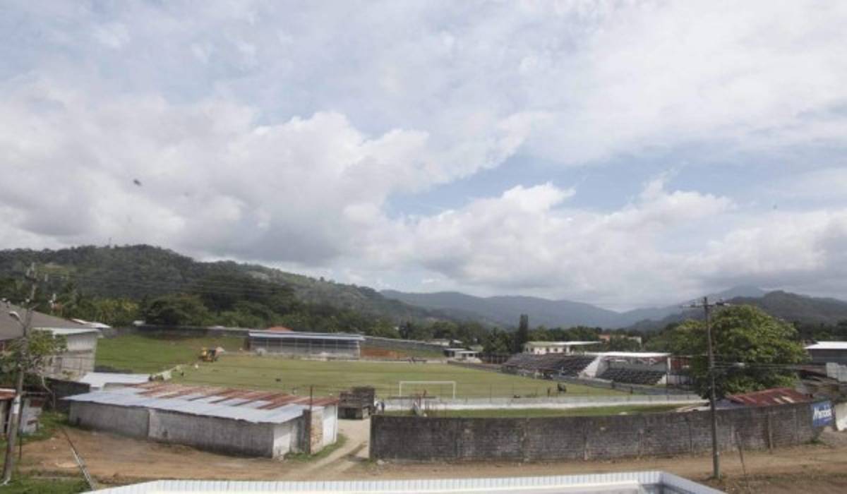 Así son las canchas donde se juega el Ascenso en el norte de Honduras