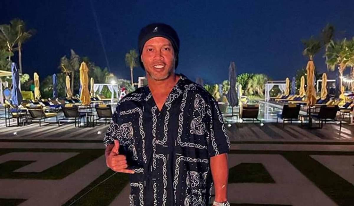 Otra vez en escándalo: el polémico negocio por el que Ronaldinho podría volver a la cárcel y la reacción del brasileño