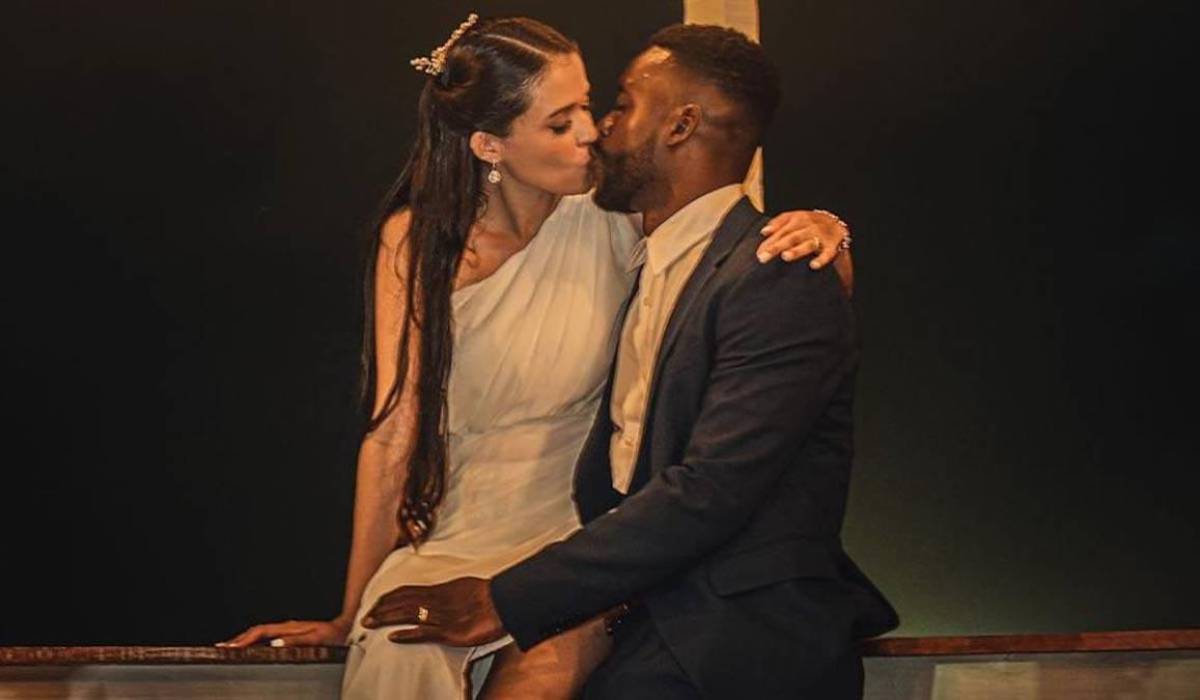 Goleador hondureño se jura amor eterno con licenciada salvadoreña en romántica boda en Puerto Cortés