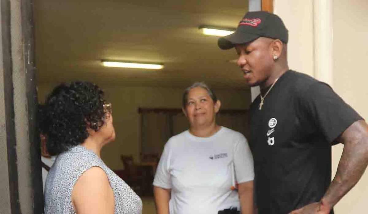 Romell Quioto dejó atŕas la polémica y mostró su lado más humano: el gran gesto del futbolista en Tegucigalpa