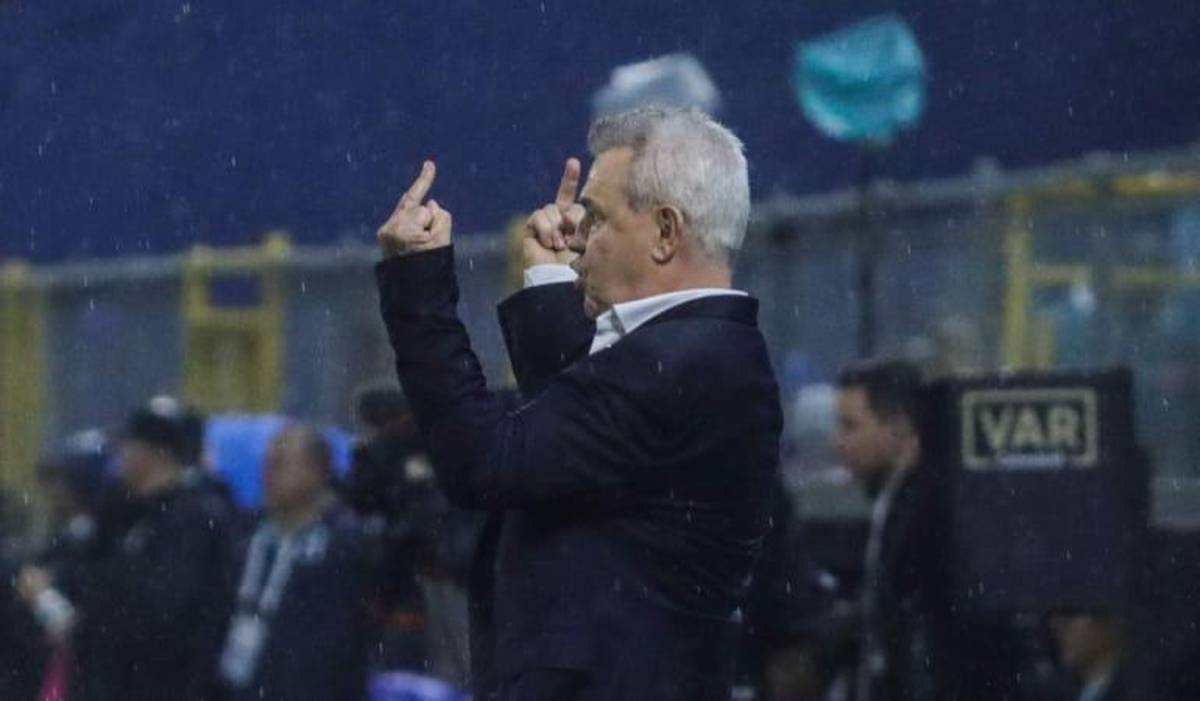 Bronca entre jugadores, el festejo de Honduras tras vencer a México y el feo gesto de Javier Aguirre, quien sufrió un corte en la cabeza