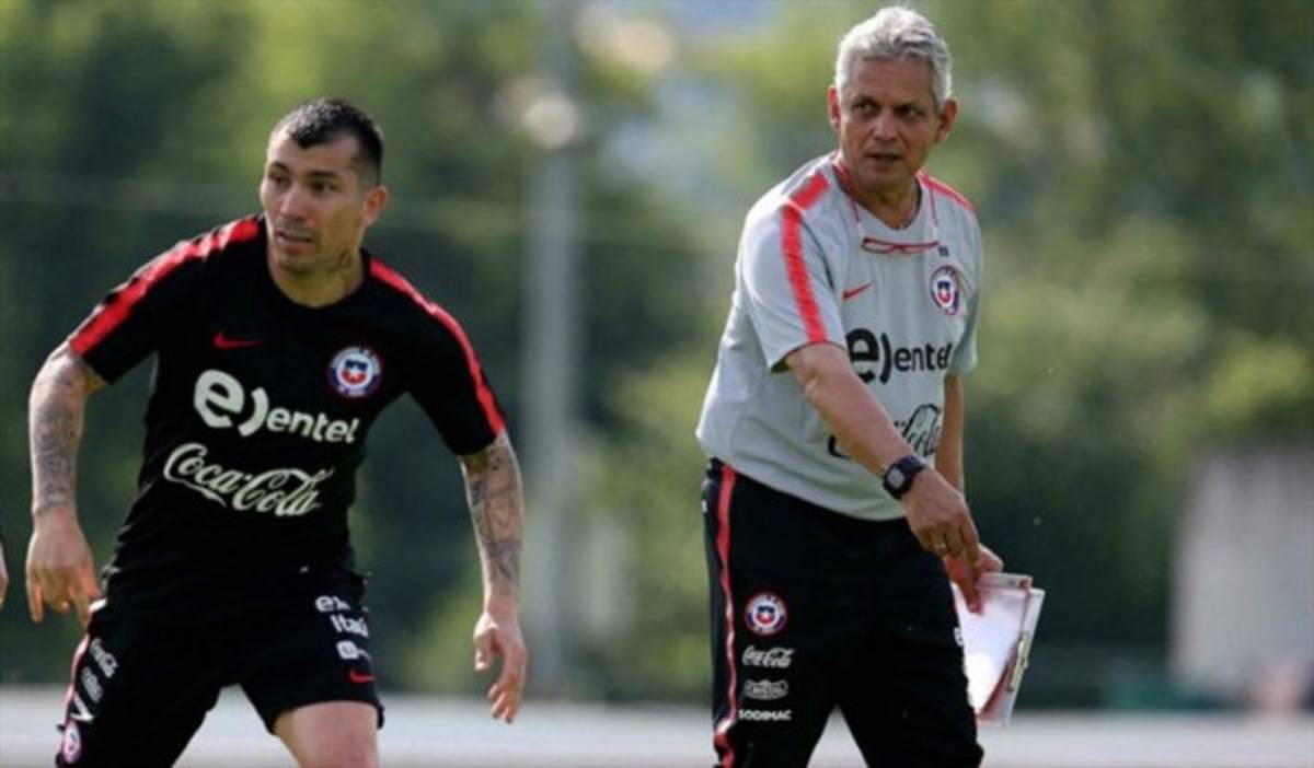 Lucha de egos y alcohol: El infierno al que llegó Reinaldo Rueda y que logró extinguir