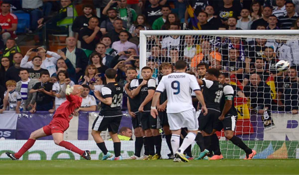 Goleada del Real Madrid al Málaga.