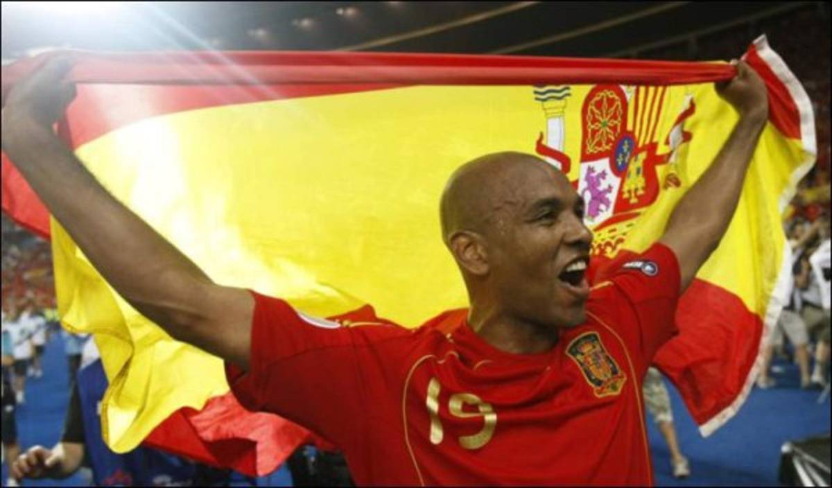 IMPERDIBLE: Los futbolistas que decidieron jugar para otra nación