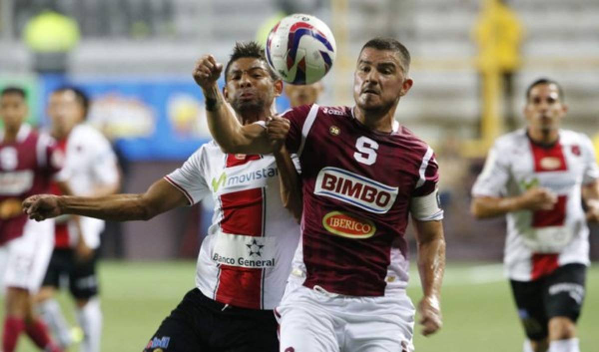 EN FOTOS: Así fue la vida futbolística del ex Saprissa, Gabriel Badilla