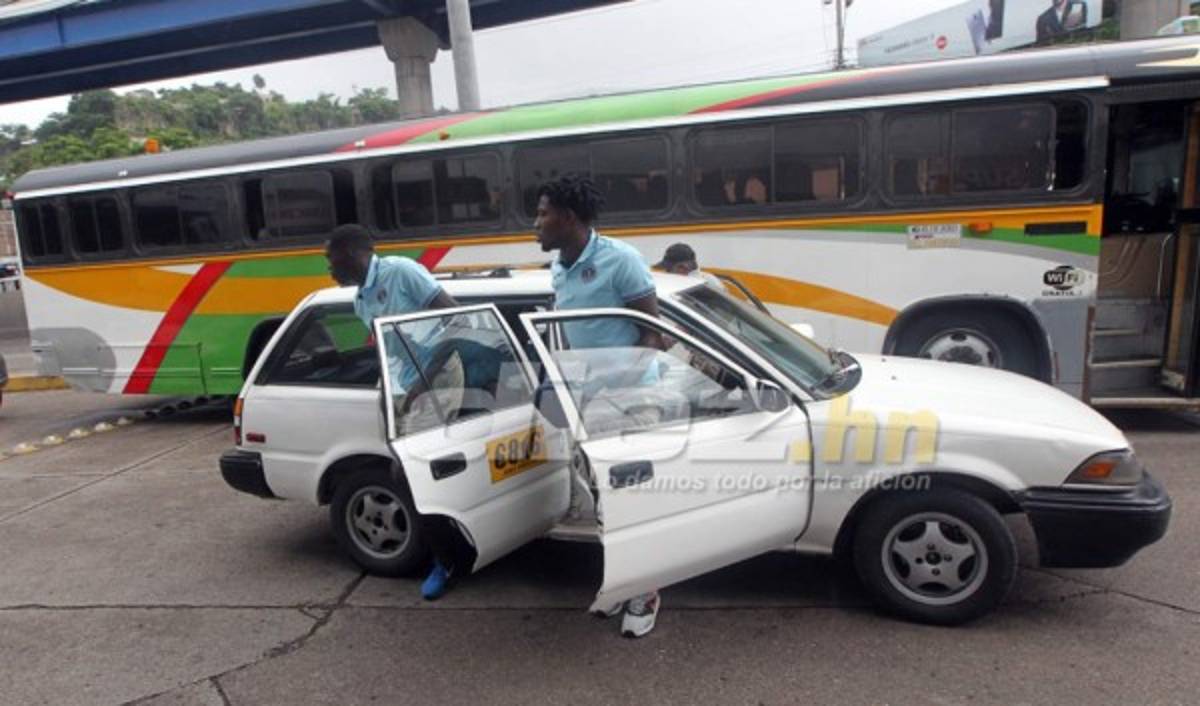 FOTOS: La última locura del Ñangui y Héctor Vargas desata la risa de sus jugadores