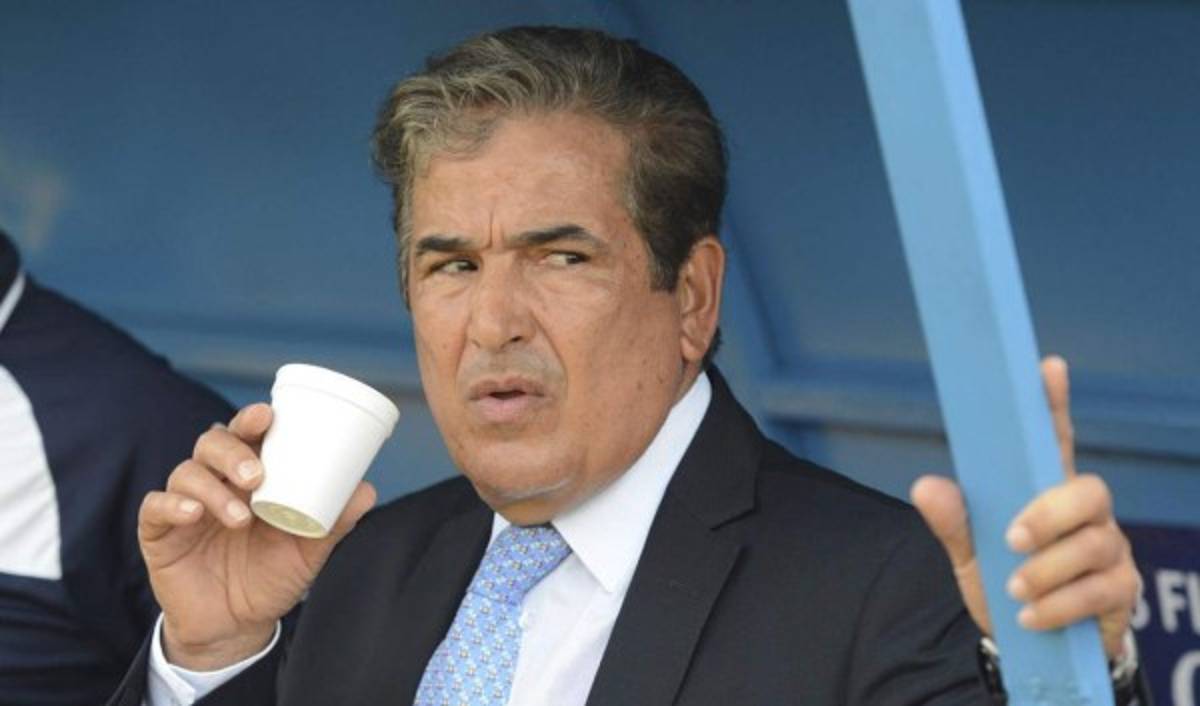 Costa Rica y los ocho candidatos a dirigir la selección tras salida de 'Machillo' Ramírez