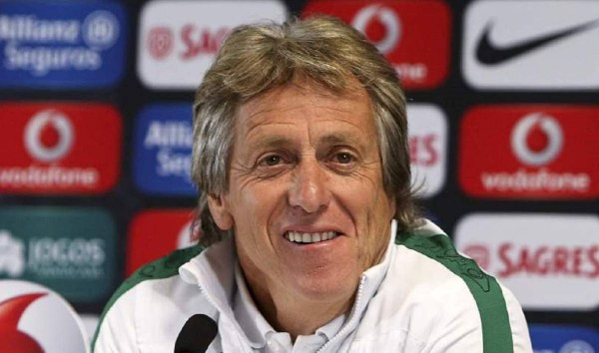 Técnico del Sporting envía fuerte mensaje a Costa Rica y a Bryan Ruiz