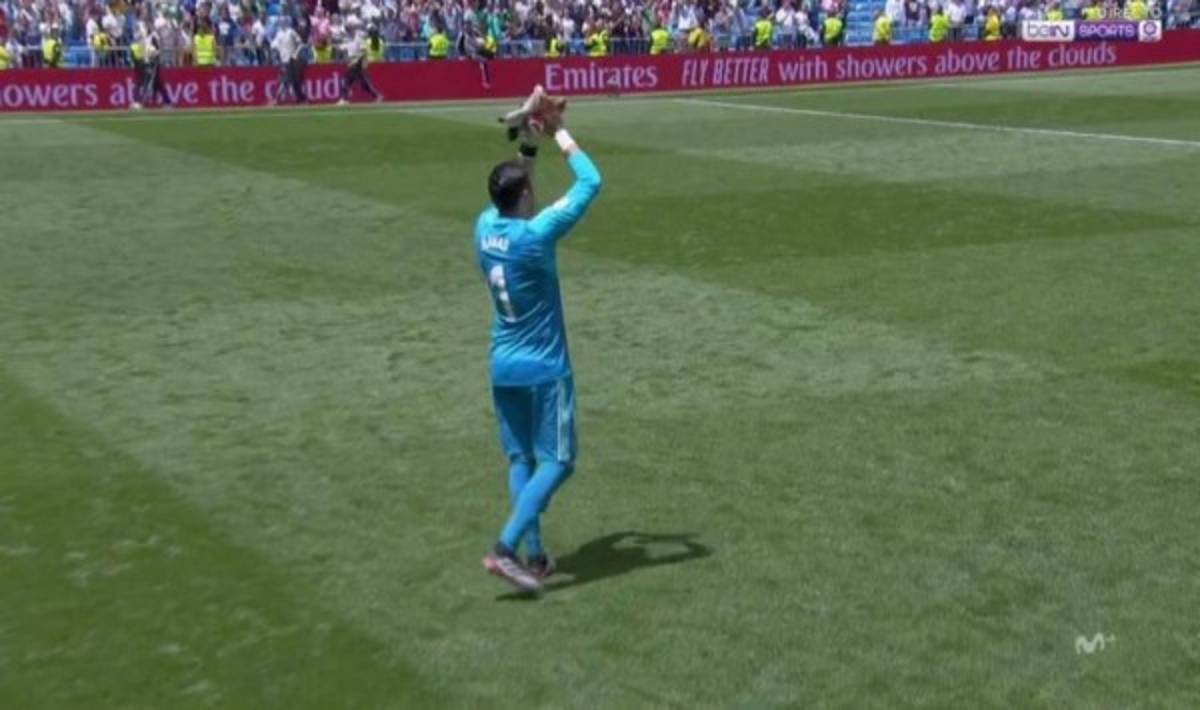 En solitario: Así se despidió Keylor Navas del Real Madrid en el Bernabéu