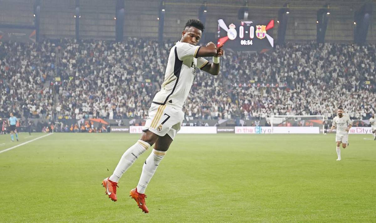 El show de Vinicius y recuerda a Cristiano Ronaldo; Real Madrid se mofa del Barcelona tras ganar la Supercopa de España