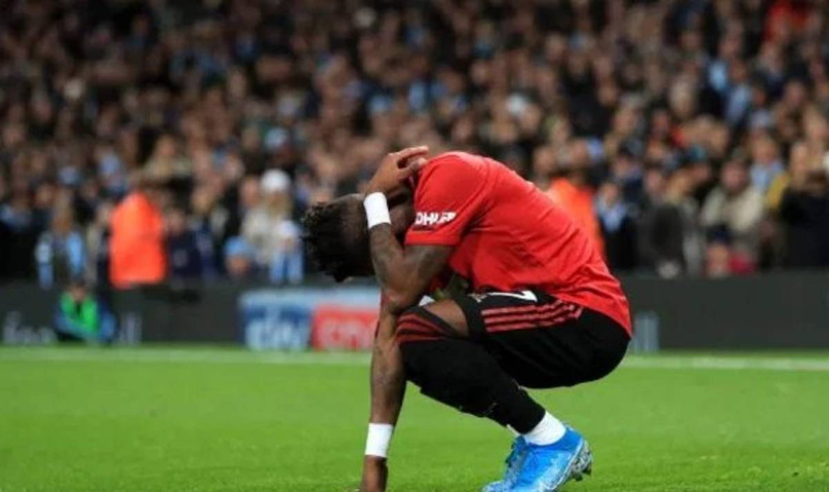 Escándalo: Identifican y arrestan a aficionado del Manchester City por gestos racistas  