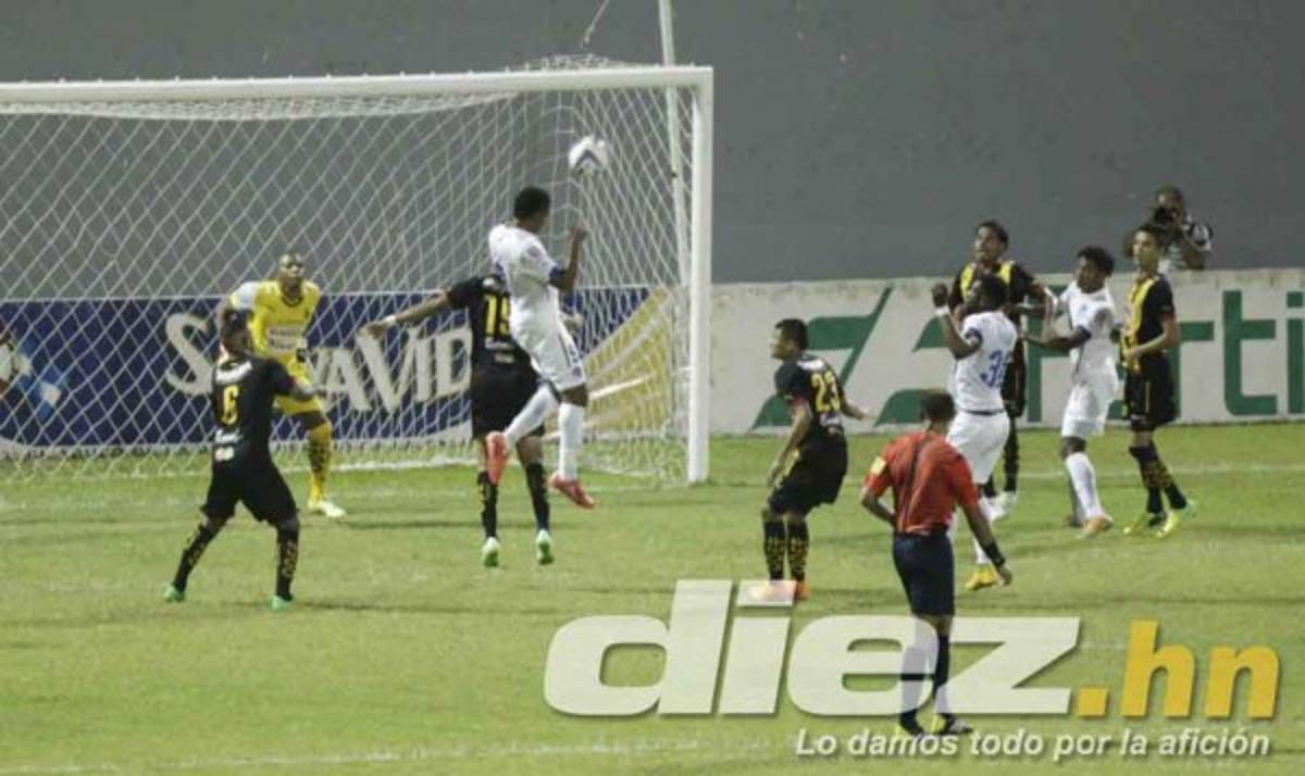 Olimpia pega primero al Real España y en el estadio Morazán
