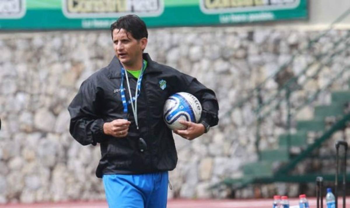 RUMORES Y FICHAJES: Varios técnicos centroamericanos son protagonistas del mercado