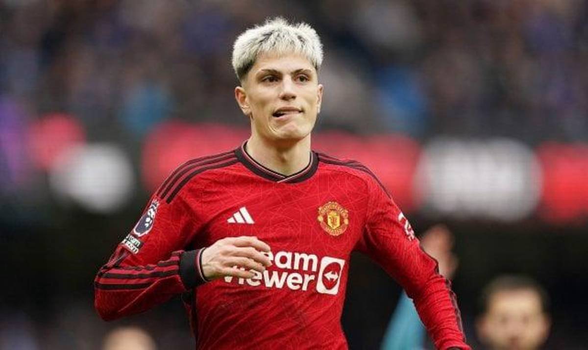 Mercado de fichajes: una figura se ofreció al Barcelona y el gran sacrificado; bomba de Salah y el City anuncia otro refuerzo