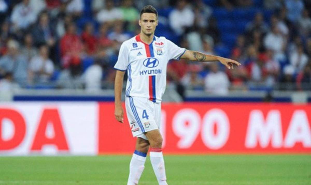 BOMBAZOS: ¡Real Madrid confirma segundo fichaje; AC Milan da otra sorpresa!