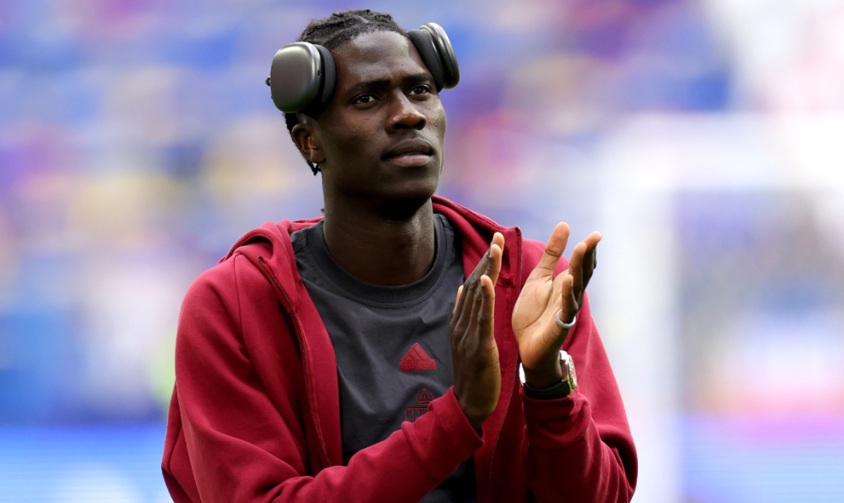 Guardiola pierde a su ‘Mago’ y revelan el primer fichaje del Barcelona; Real Madrid pone en venta a una de sus figuras