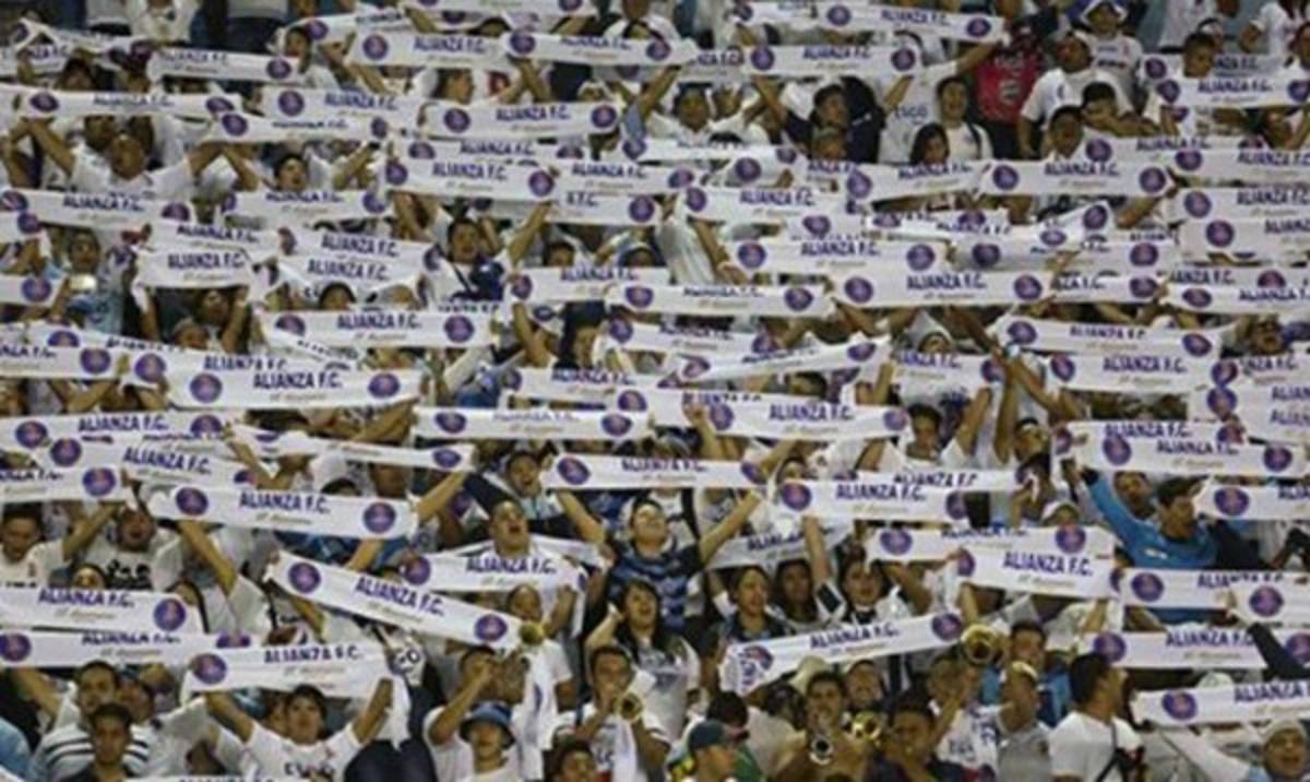 Las aficiones más apasionadas del fútbol centroamericano