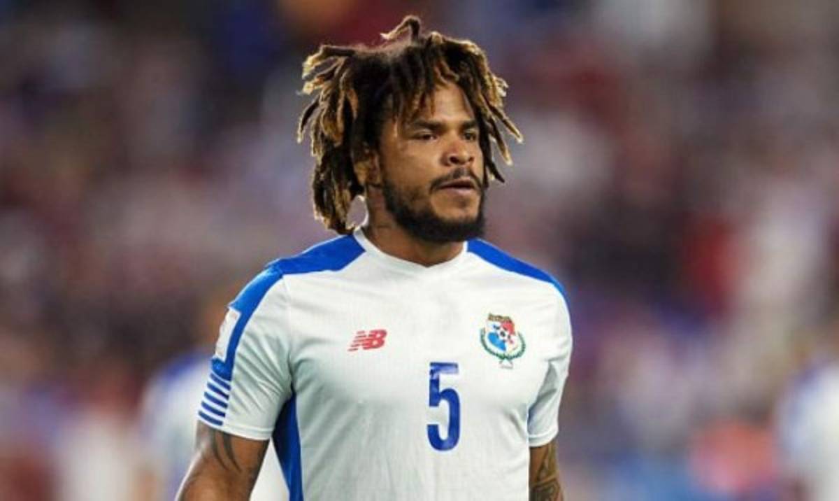 Román Torres: 'No estamos disfrutando esta clasificación al Mundial'