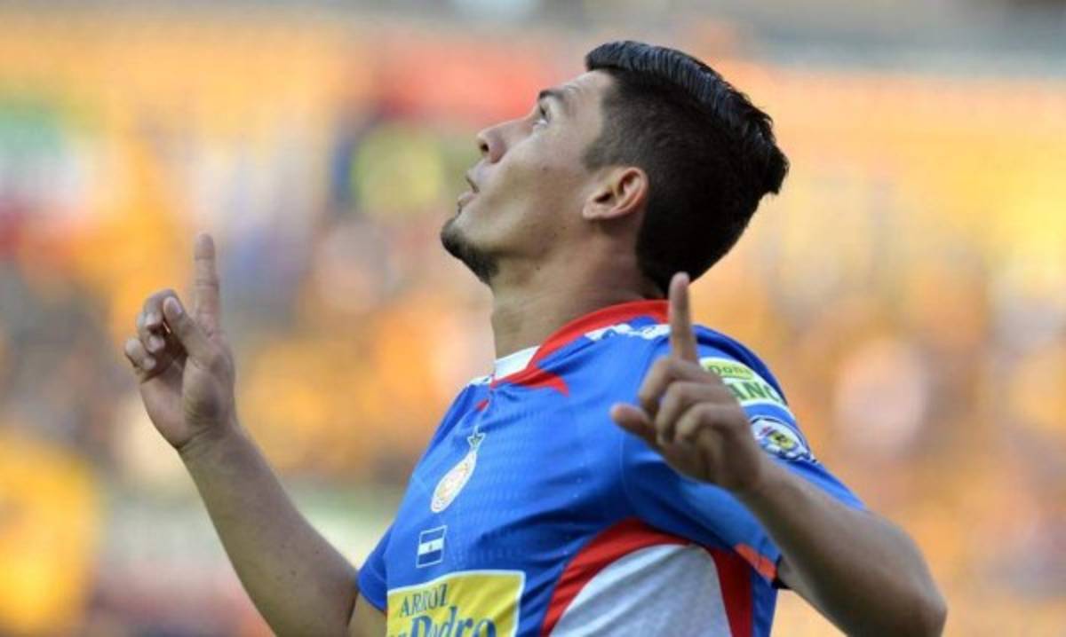 Grandes jugadores que regresaron al fútbol de Centroamérica