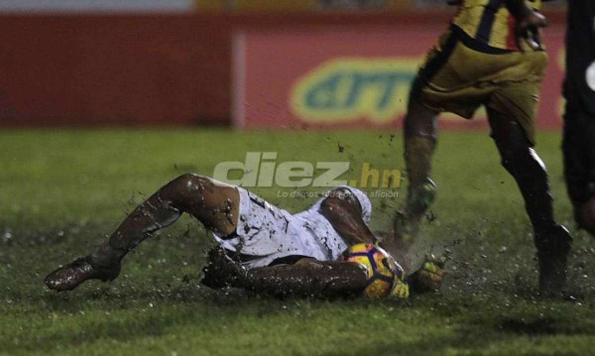 NO VISTE EN TV: Lluvia, mujeres lindas y susto en La Ceiba