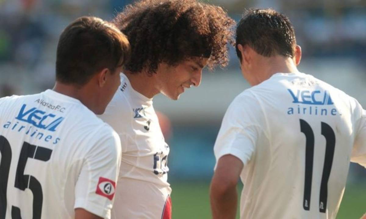 RUMORES Y FICHAJES: Iván López suena en Alajuelense y Jerry Bengtson no continúa en Saprissa