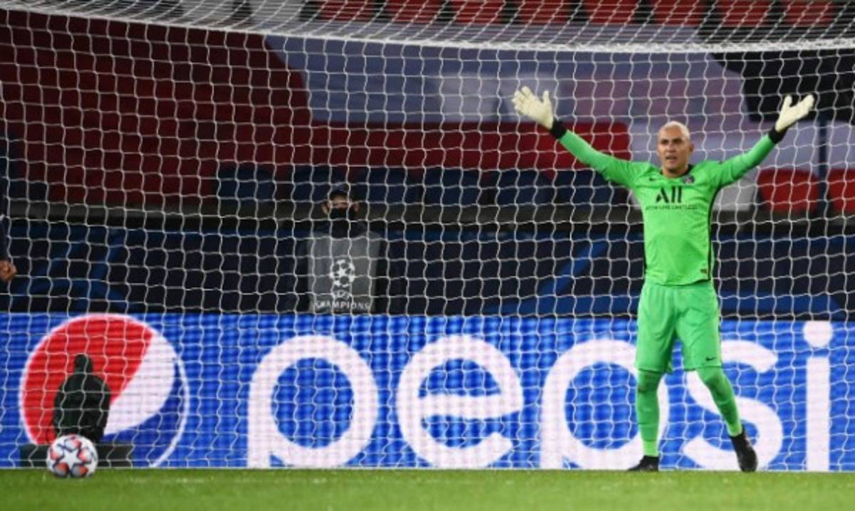 NO SE VIO EN TV: El show de Keylor Navas, la reverencia de Ansu Fati y el agarrón a Messi