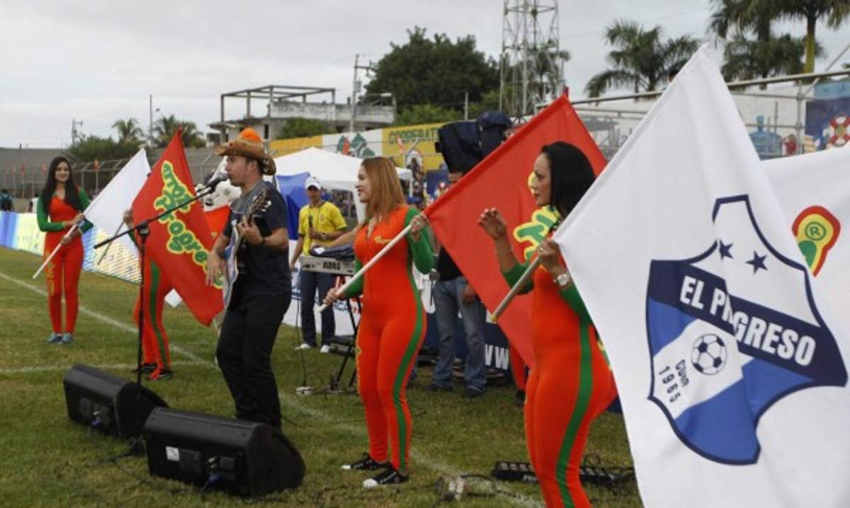 Estas son las chicas hermosas que invadieron la final del fútbol de Honduras
