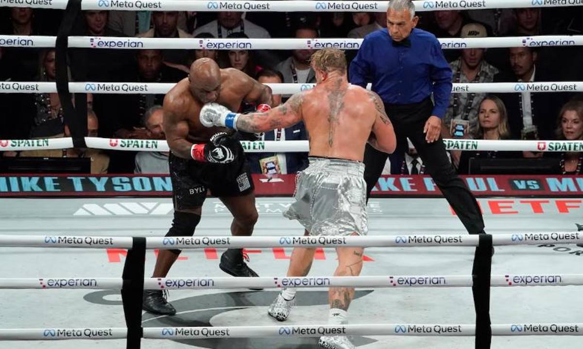 Así fue el triste regreso de Mike Tyson al boxeo: molido a golpes por Jake Paul y el gesto de su rival antes de terminar la pelea