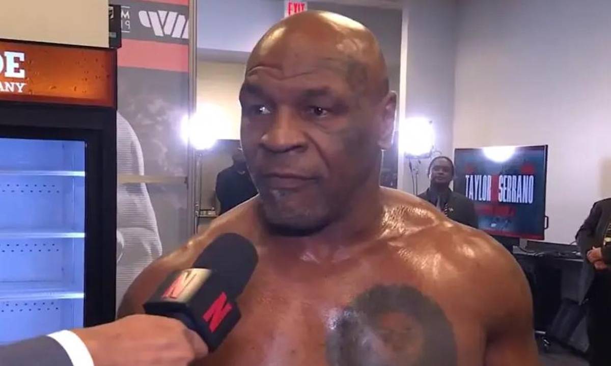 Así fue el triste regreso de Mike Tyson al boxeo: molido a golpes por Jake Paul y el gesto de su rival antes de terminar la pelea