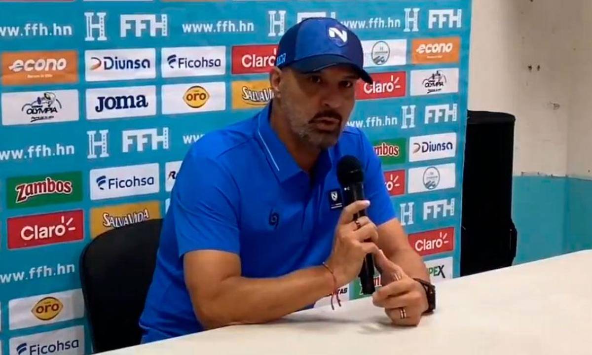 ¿Quién es el Fantasma Figueroa, el polémico técnico que quiere dejar a Honduras sin Mundial?: llamó estúpido a un periodista y su resentimiento