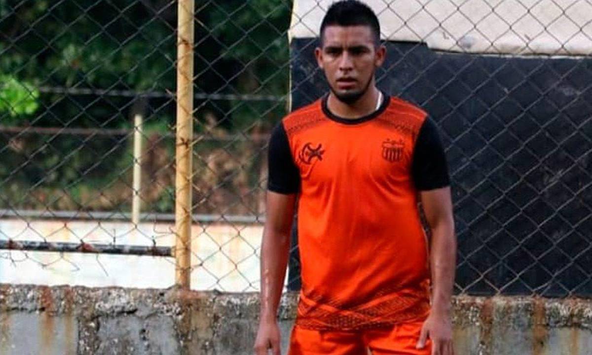 Fichajes Honduras: deja la fábrica y ficha en Primera, duro revés al Real España y la nueva “novia” de Alexy Vega