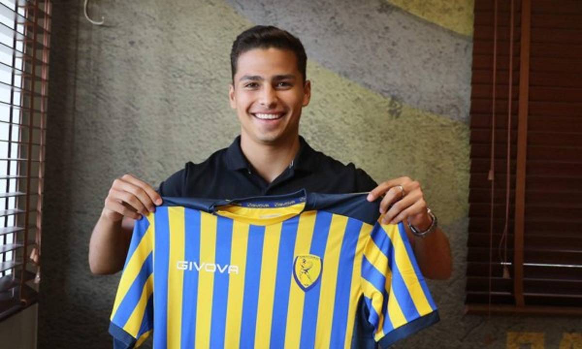 Mercado: Figura del Barça se ofrece al América, Chivas dio la sorpresa y Raúl Jiménez es noticia en Europa