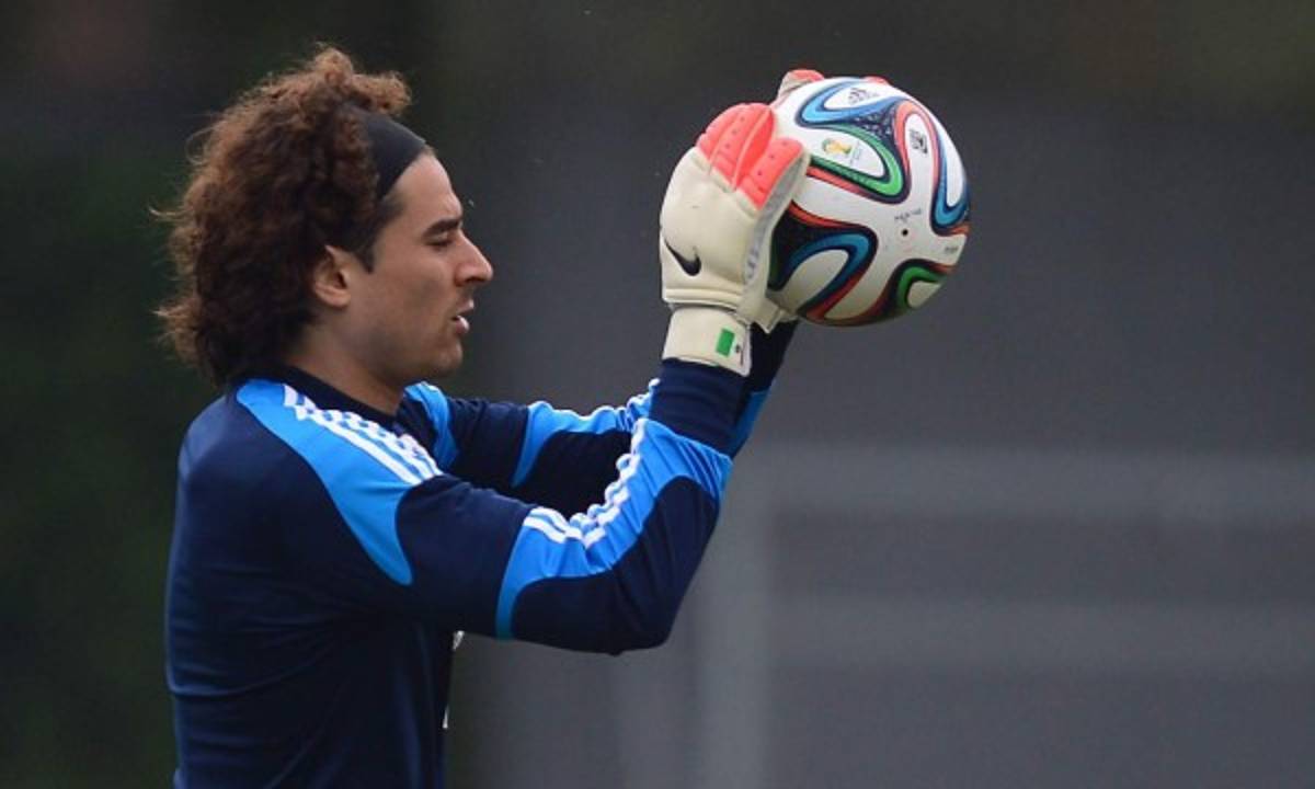 Miguel Herrera confirma que Ochoa atajará ante Camerún