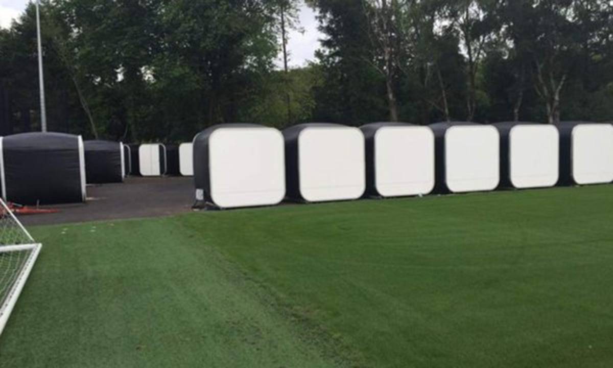 VIDEO: Las modernas habitaciones portátiles del Swansea City