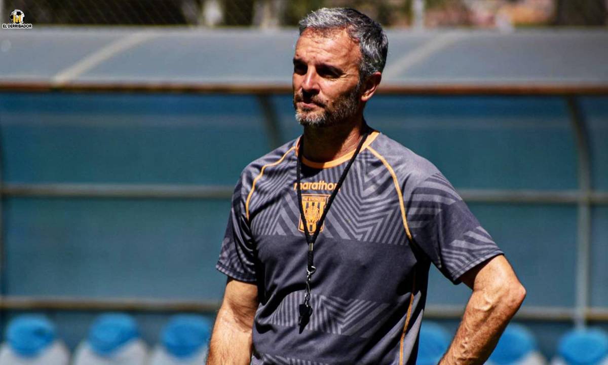 ¿Fracasó o tuvo éxito? Qué fue de Pablo Lavallén, el DT argentino que reemplazó a Troglio y ‘evitó’ el penta de Olimpia