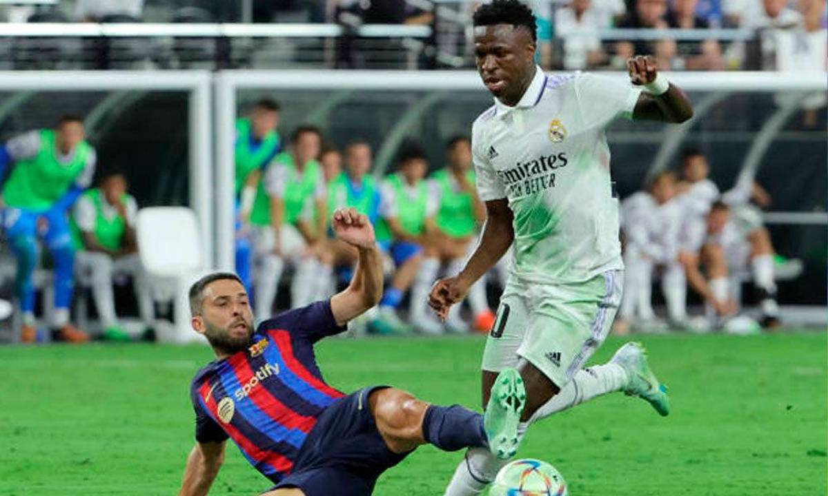 Están en serio peligro: Los 17 jugadores que Barcelona tiene inscritos para iniciar la Liga Española ¿Y los fichajes?