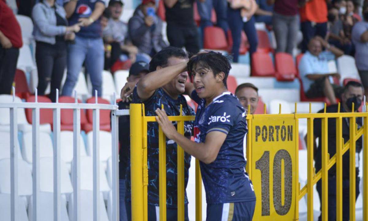 Tilguath hizo debutar a su pequeño en Liga: ¡Otros casos de padres que dirigieron a sus hijos en la primera de Honduras!