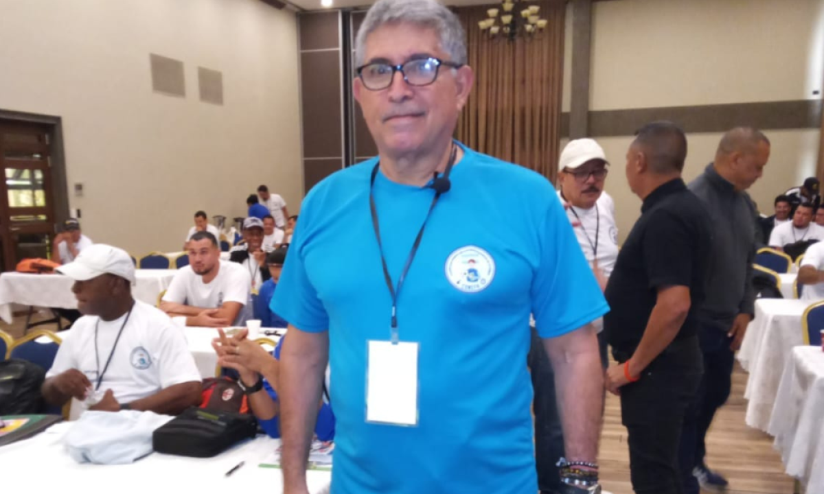 Pepe Treviño impartió un seminario de entrenadores el pasado miércoles en San Pedro Sula.