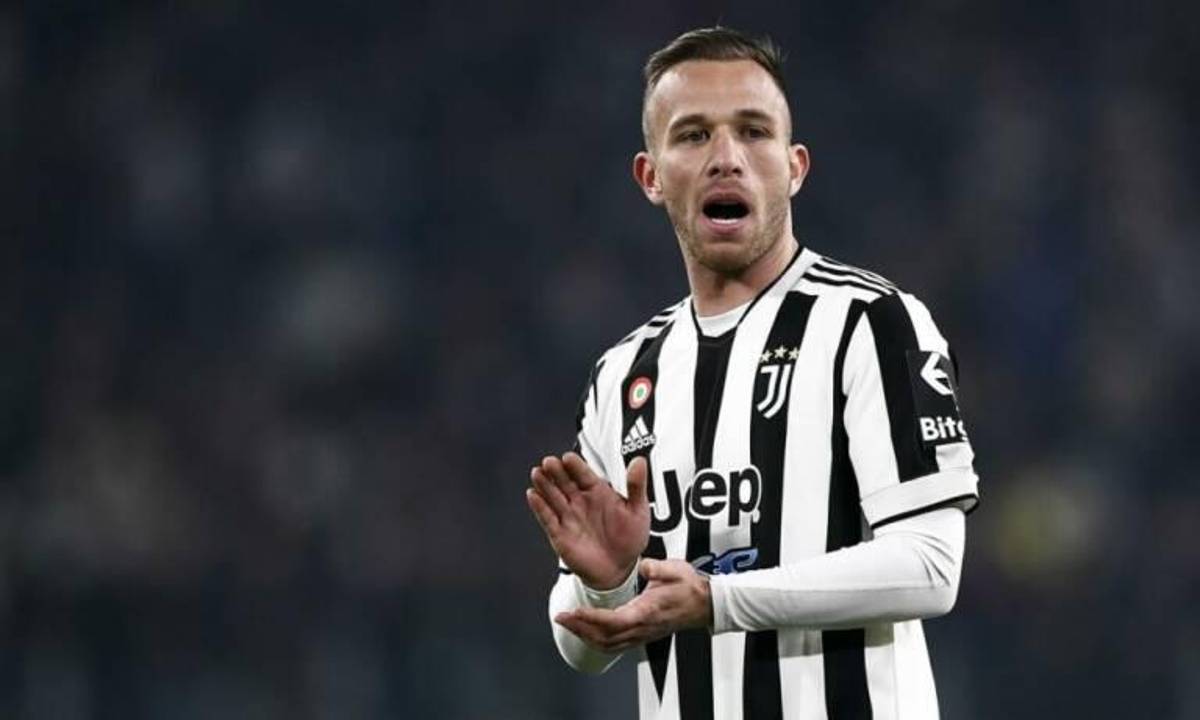 Mercado de Europa: Real Madrid anuncia baja y el delantero que espera su llamada; la nueva oferta del Barça y futbolista deja el PSG