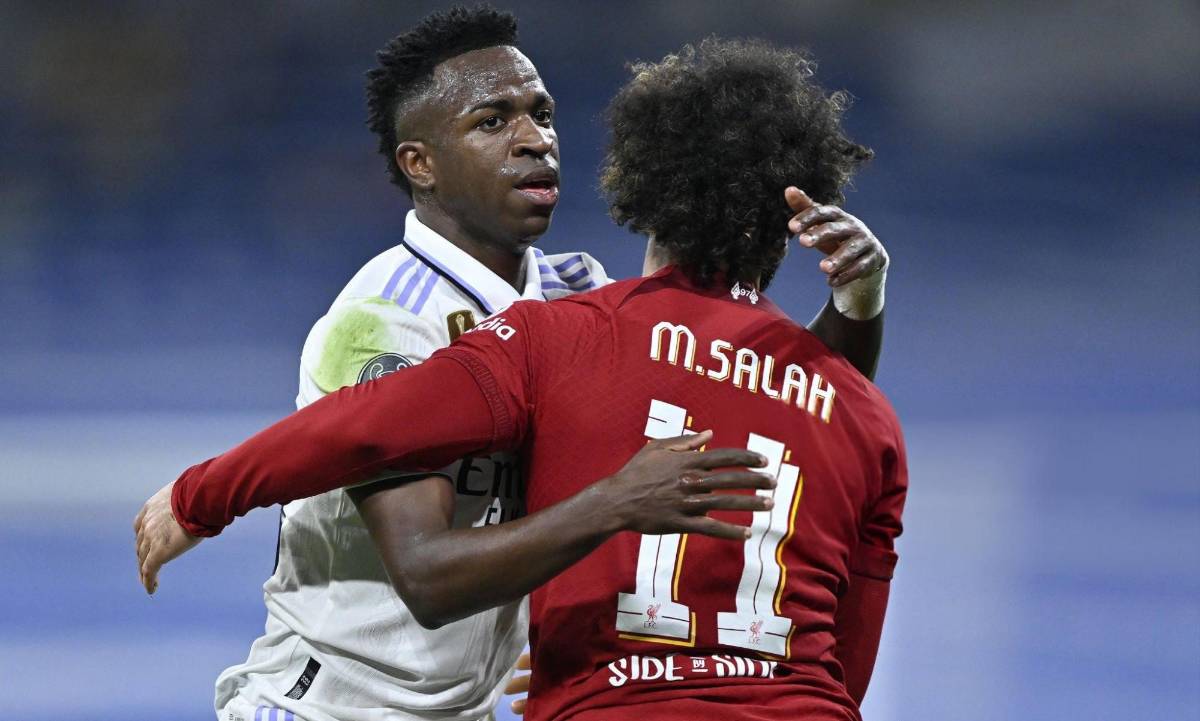 Barcelona lo llamó y dio esta respuesta; Vinicius-Salah fichajes estelares y el regreso de Julián Álvarez