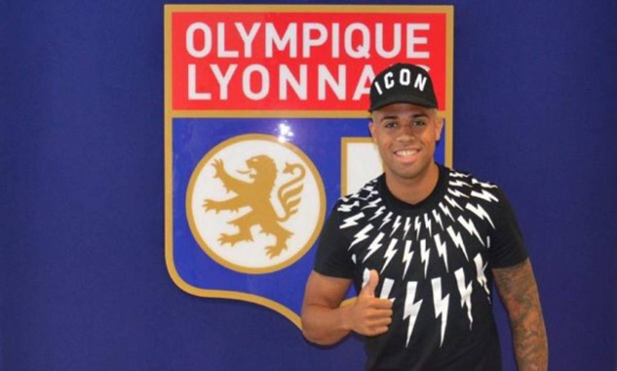 OFICIAL: Barcelona anuncia hoy dos fichajes y Real Madrid vende a jugador