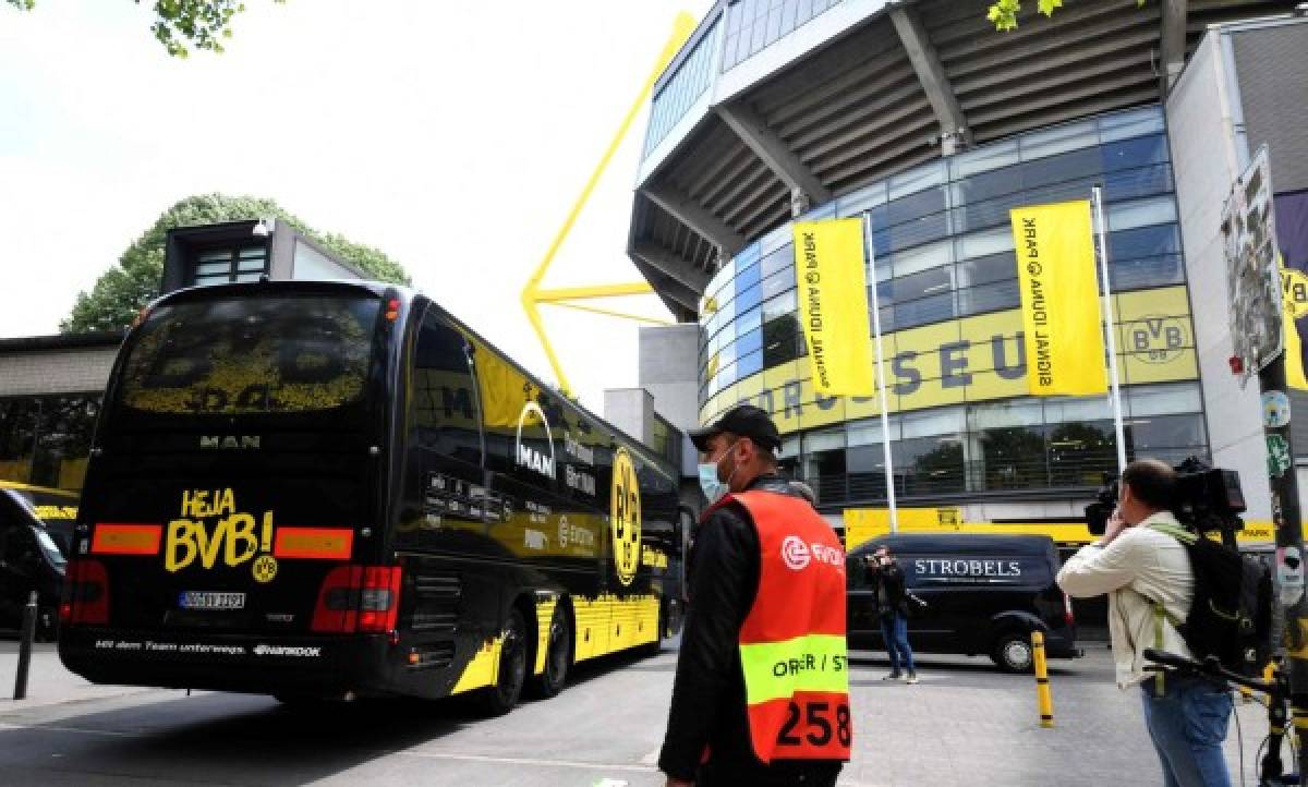 El regreso del fútbol en la Bundesliga en fotos: Celebraciones, suplentes como 'afición' y las medidas de bioseguridad