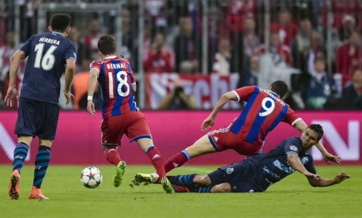 Bayern Munich goleó 6-1 a Porto y clasificó a semifinales de Champions League