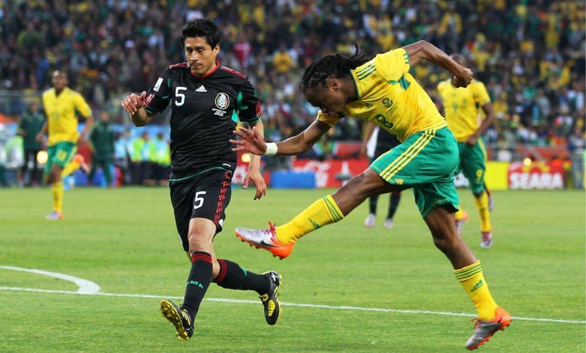 En 2010 el equipo mexicano empató contra Sudáfrica 1-1.